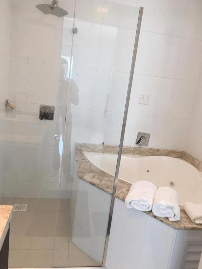 Cobertura Com Belissima Vista Para O Mar E Jacuzzi Итапема Экстерьер фото