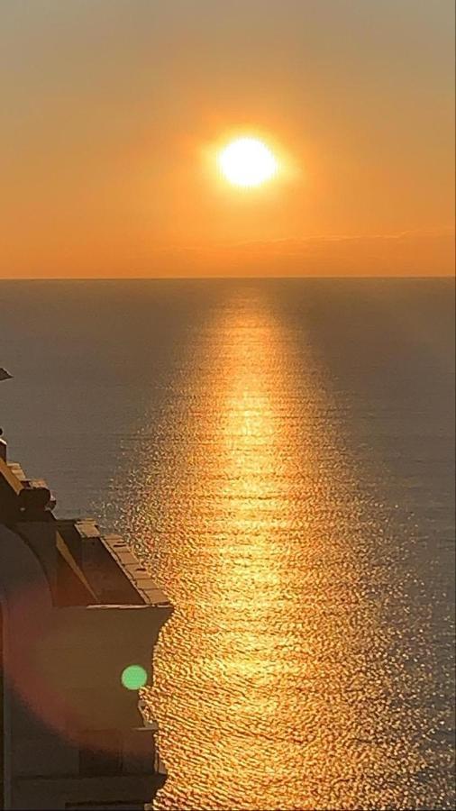 Cobertura Com Belissima Vista Para O Mar E Jacuzzi Итапема Экстерьер фото