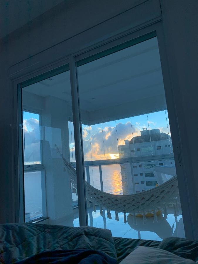 Cobertura Com Belissima Vista Para O Mar E Jacuzzi Итапема Экстерьер фото
