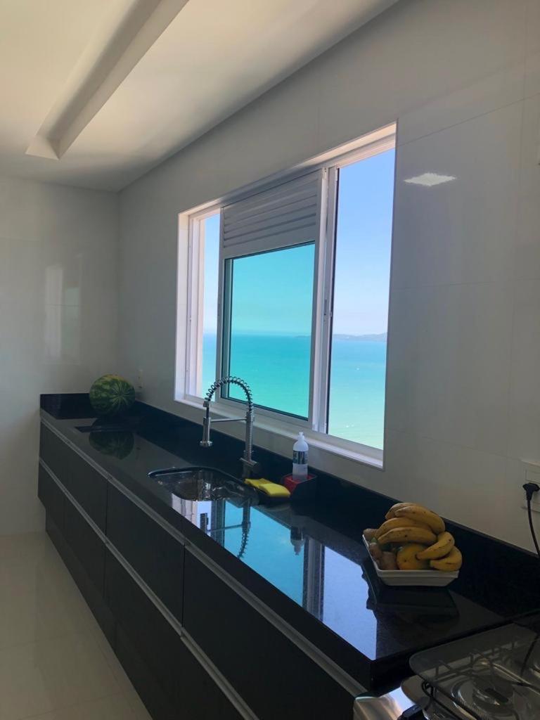 Cobertura Com Belissima Vista Para O Mar E Jacuzzi Итапема Экстерьер фото